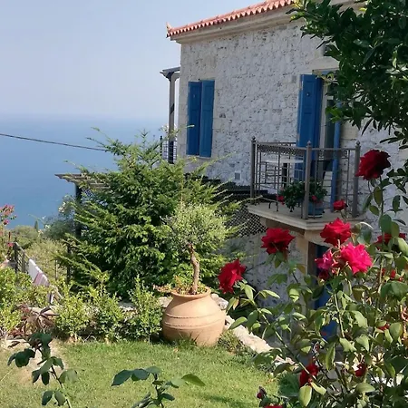 Villa Stone House 1883 Kymi With Pool *