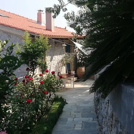 Vila Stone House 1883 Kymi With Pool